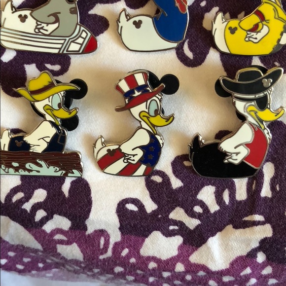 Complete Donald Duck Hidden Mickey Pin Set - Picture 3 of 4